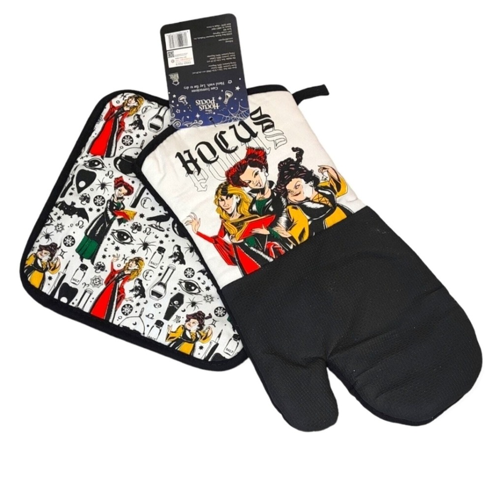 Hocus Pocus Sanderson Sister Halloween Kitchen Oven Mitt Potholder Set